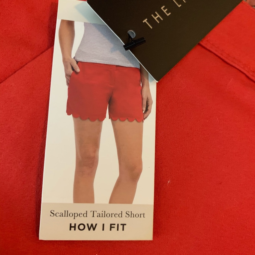 NWT The Limited red scallop hem tailored shorts